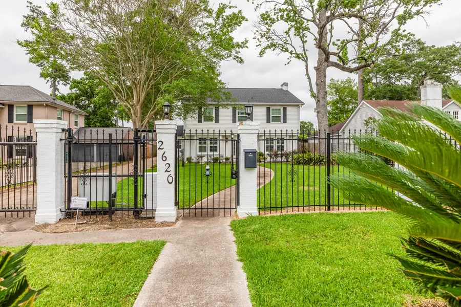 2620 Gladys Avenue, Beaumont, TX 77702 - #3