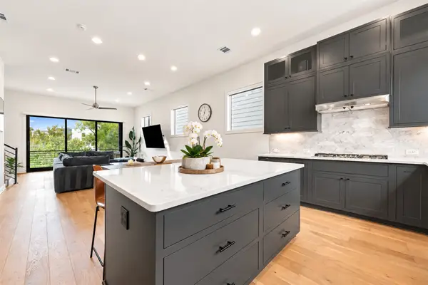 2706 Salek View #56, Austin, TX 78741