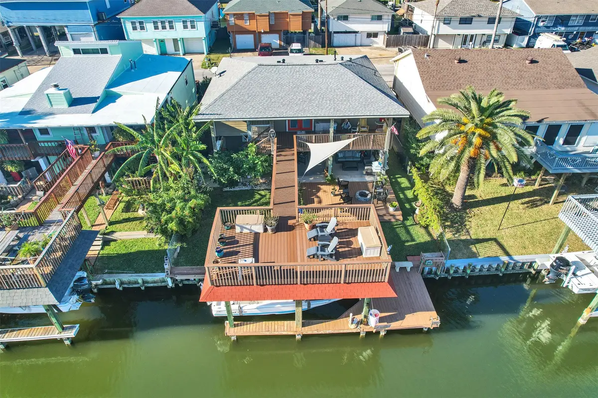 656 Warsaw Street, Bayou Vista, TX 77563 - Image #1