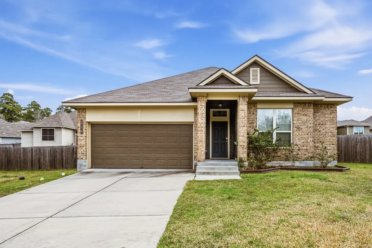 210 Doe Run Drive, Huntsville, TX 77320 - #1