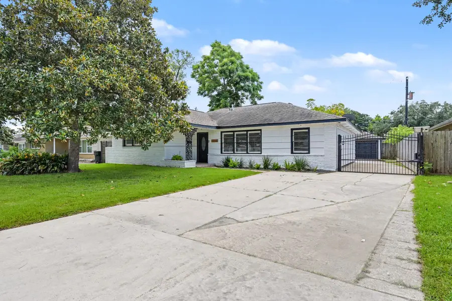9613 Westview Drive, Houston, TX 77055 - #2