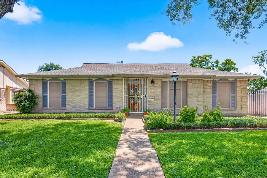 9011 Roos Road, Houston, TX 77036 - #2