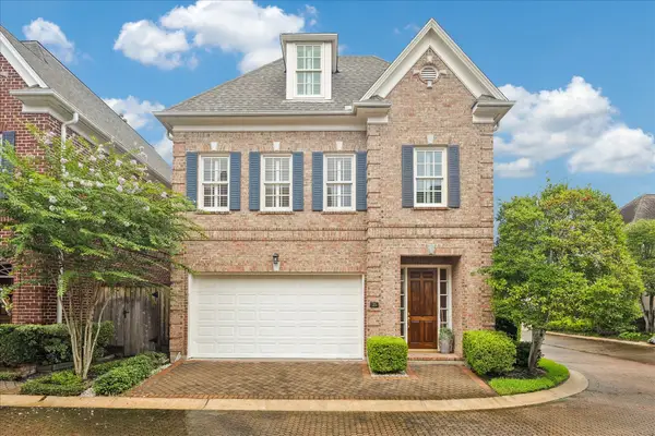 2211 Augusta Drive #25, Houston, TX 77057
