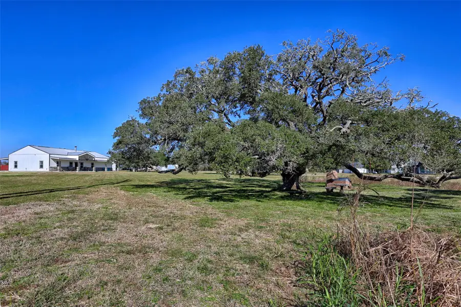 1100 Calhoun Road, Eagle Lake, TX 77434 - Image #2