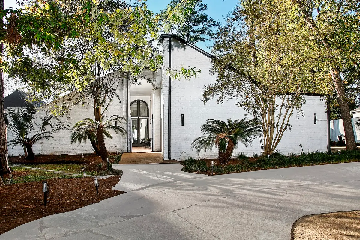 10 W Shady Lane, Houston, TX 77063 - Image #1