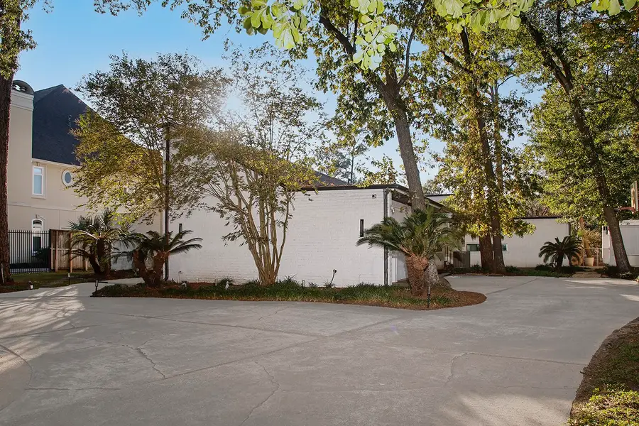 10 W Shady Lane, Houston, TX 77063 - Image #3