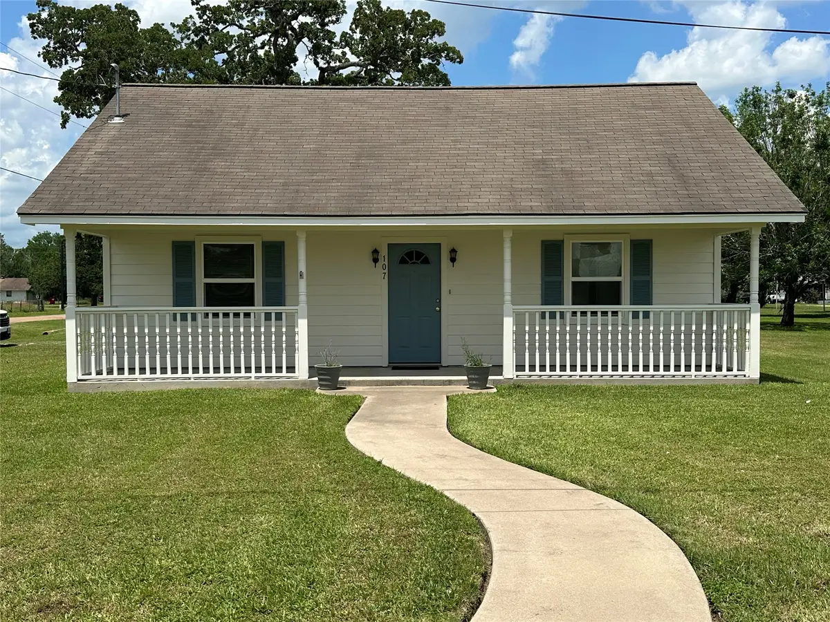107 Grover Street, Ellinger, TX 78938 - #1
