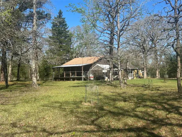 12035 County Road 259, Buffalo, TX 75831