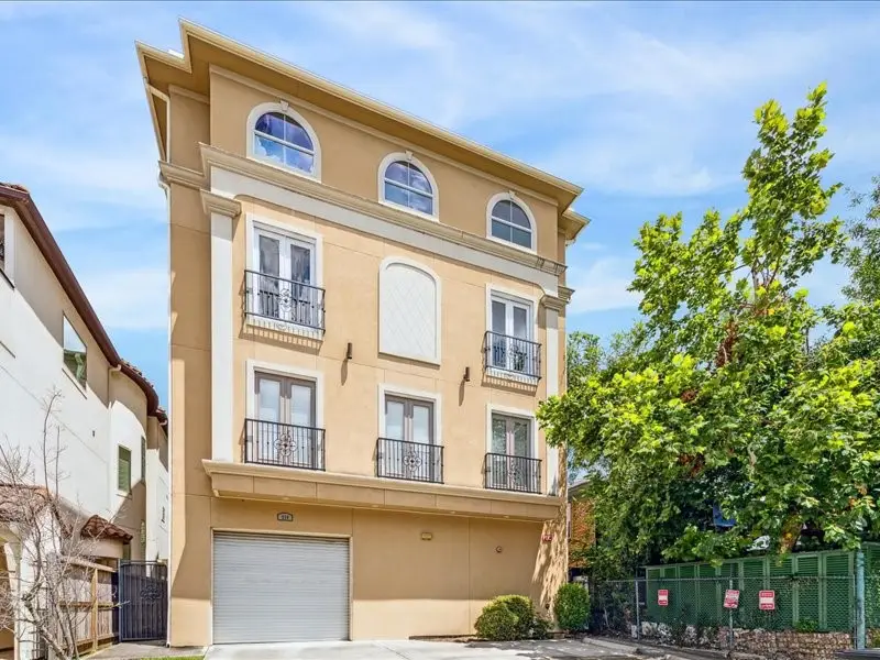 314 W Bell Street, Houston, TX 77019 - Image #1