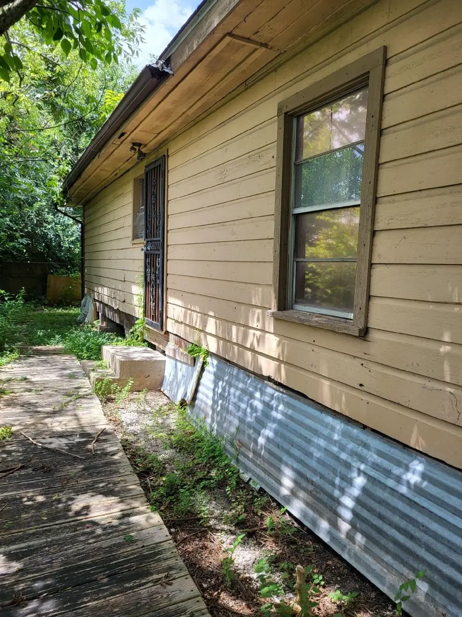 5620 Lucille St, Houston, TX 77026 - Image #3