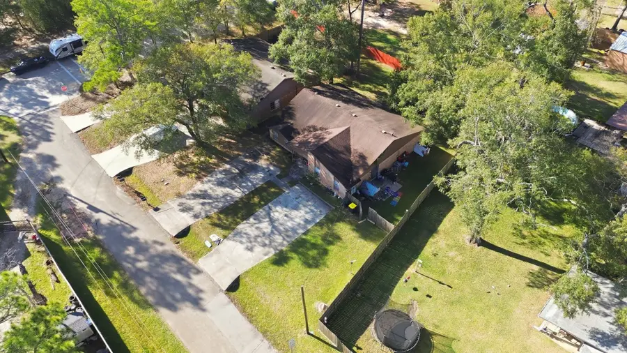 215 Lazy Lane, Conroe, TX 77301 - Image #3