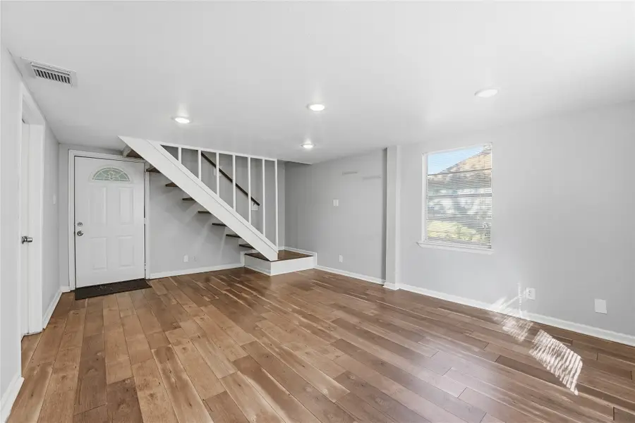 6526 Linden Street, Houston, TX 77087 - Image #2