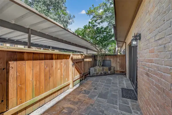 11711 Memorial Drive #13, Houston, TX 77024