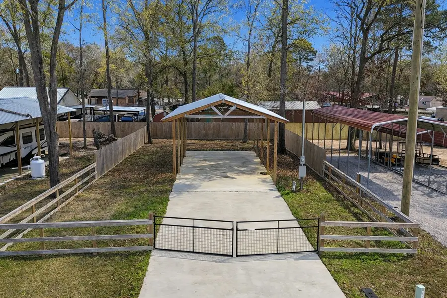 211 Martineque Lane, Point Blank, TX 77364 - Image #3