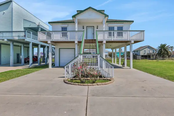 970 Townsend Drive, Port Bolivar, TX 77650
