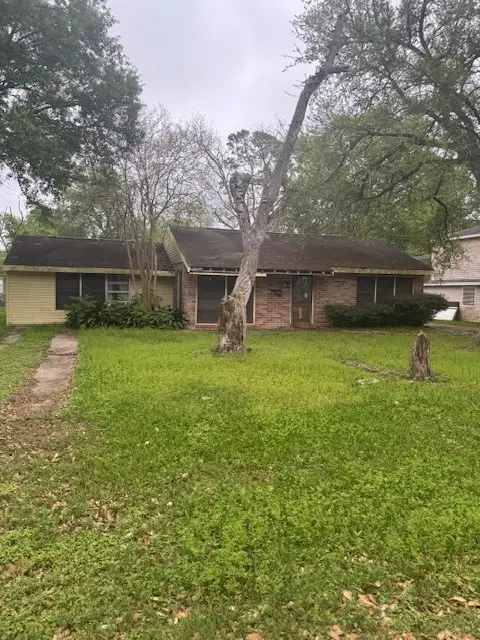 1607 W Houston Drive, La Marque, TX 77568 - Image #2