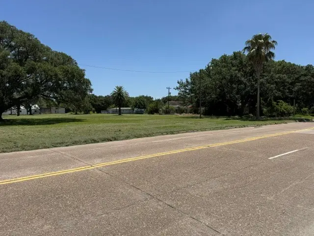 800 3rd Ave N Avenue N, Texas City, TX 77590 - #2