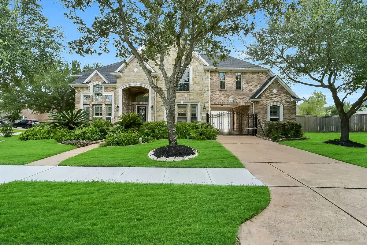 11802 Seagrove Drive, Pearland, TX 77584 - #1