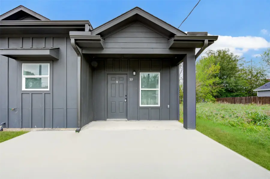 319 N Carolina Street #A/B, Houston, TX 77029 - Image #3