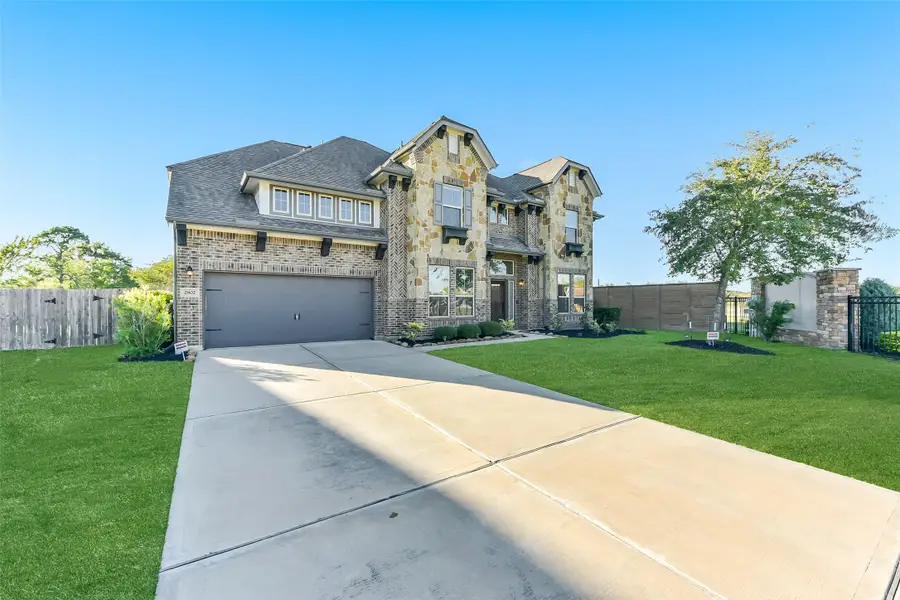 2802 Afton Drive, Pearland, TX 77581 - Image #2