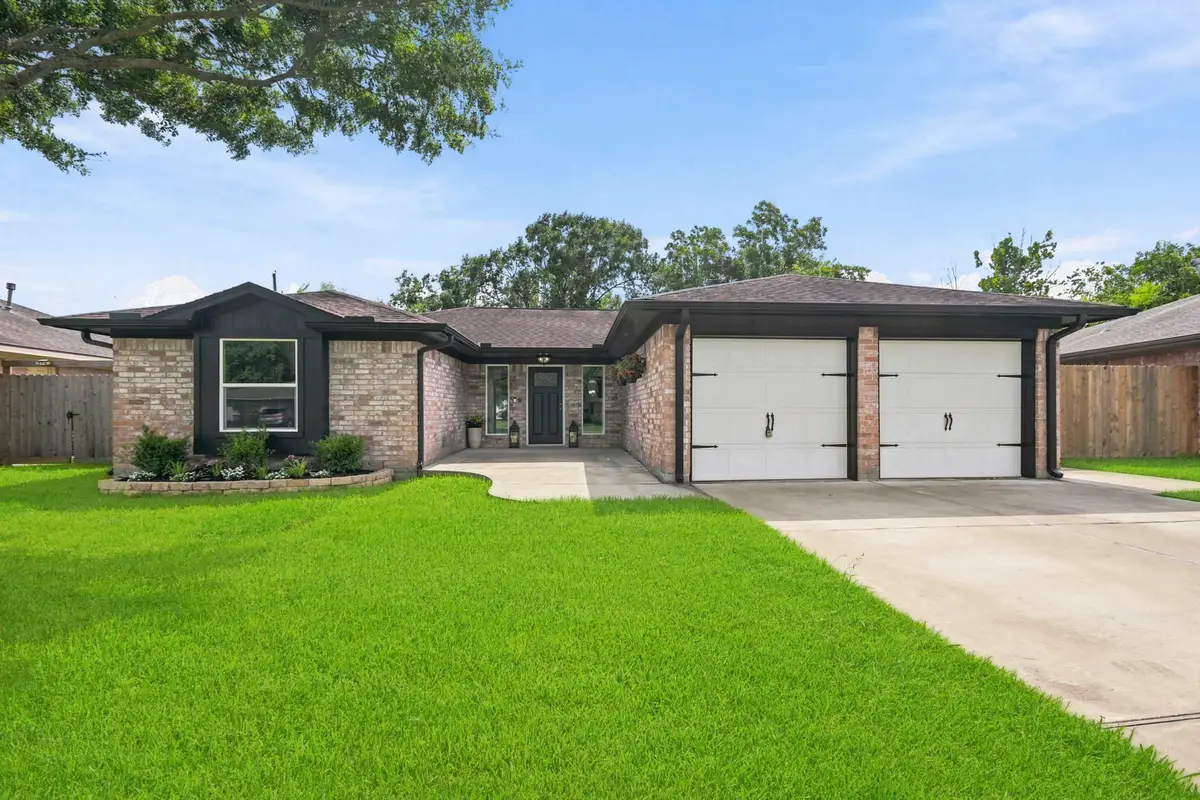 1915 Michele Drive, Sugar Land, TX 77498 - #1