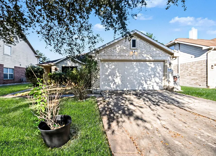 1318 Stevens Court, Rosenberg, TX 77471 - Image #2