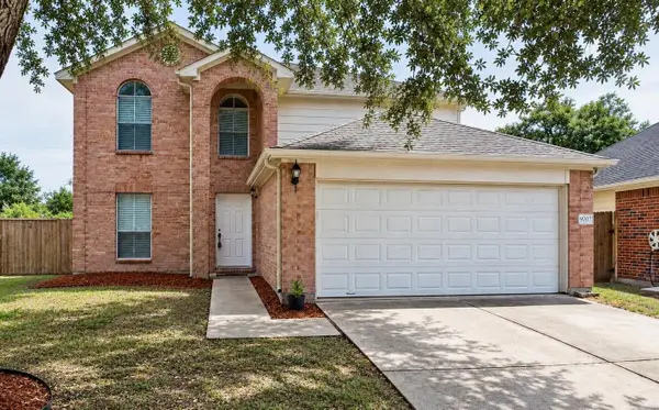 9707 Royal Crest Way, Houston, TX 77083