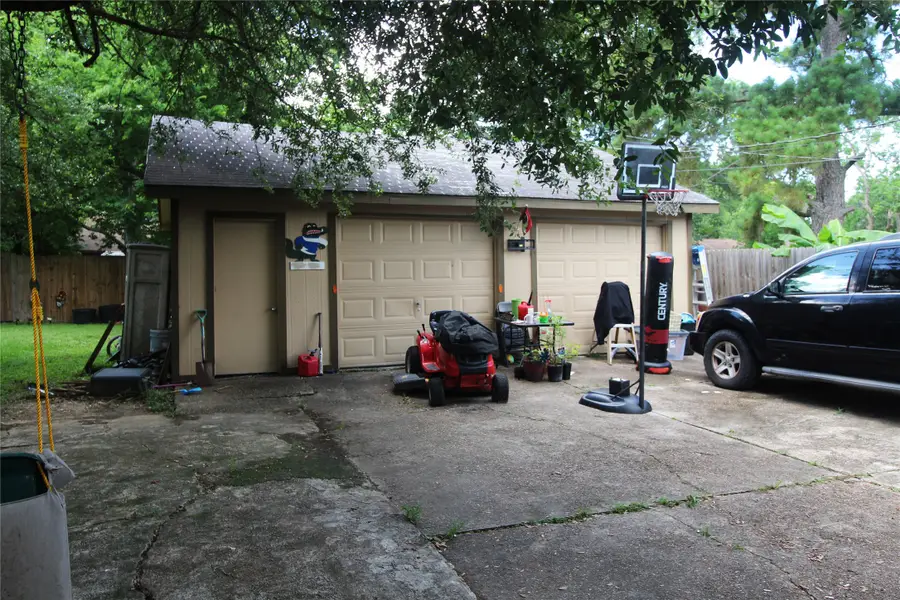 4705 30th Street E, Dickinson, TX 77539 - #3