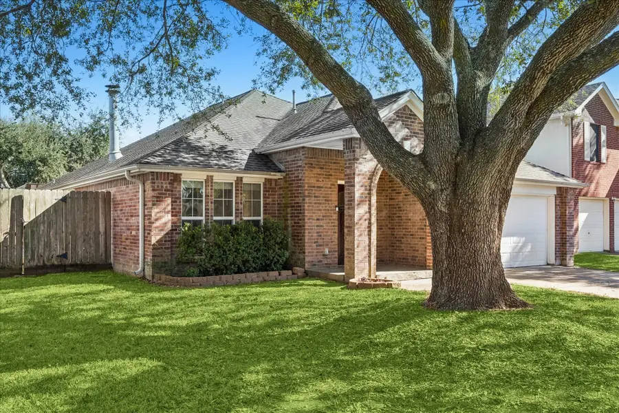 4305 Plover Drive, Seabrook, TX 77586 - Image #2