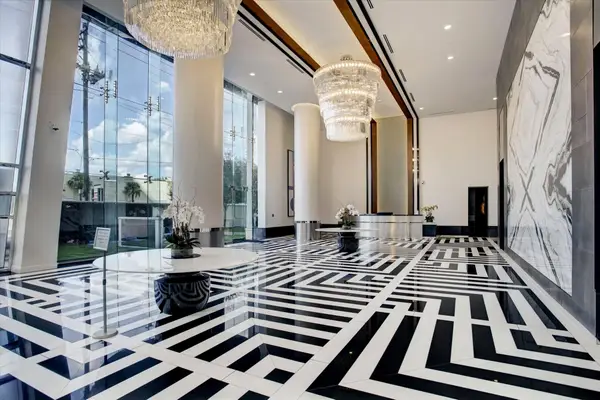 4521 San Felipe Street #2801, Houston, TX 77027