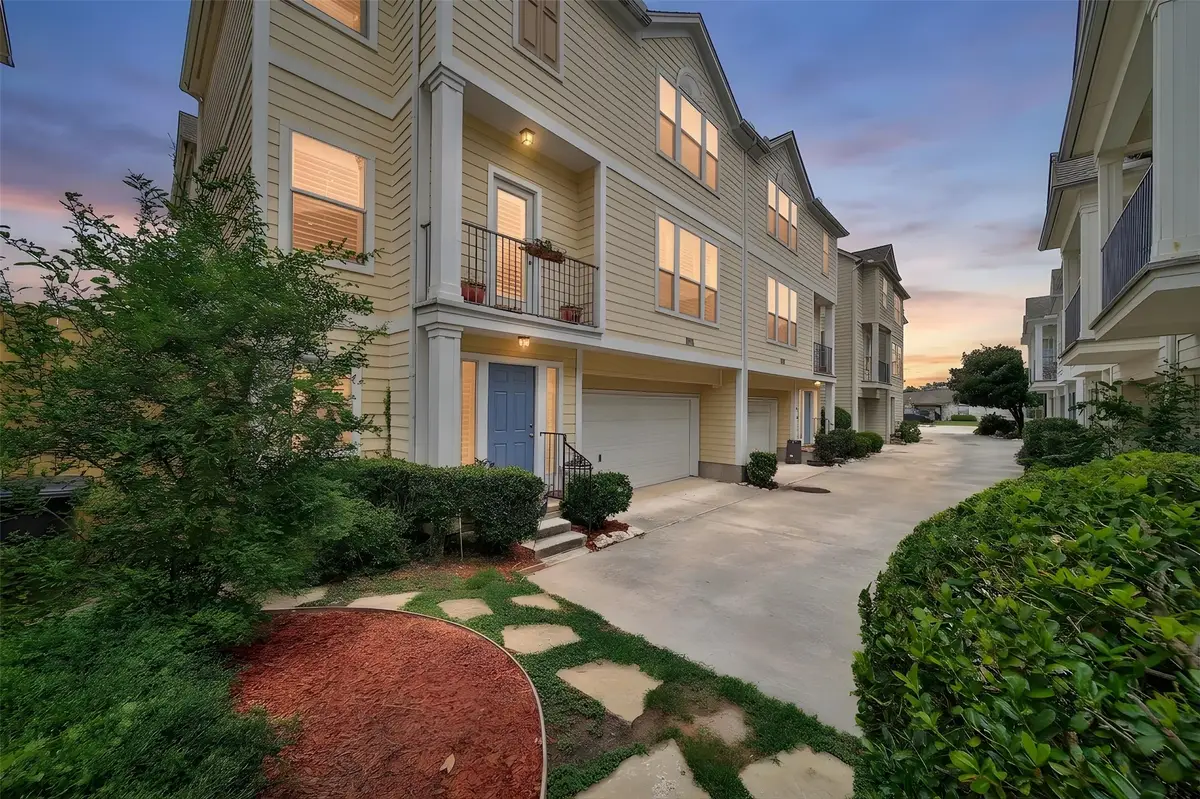 1612 W 25th Street, Houston, TX 77008 - #1