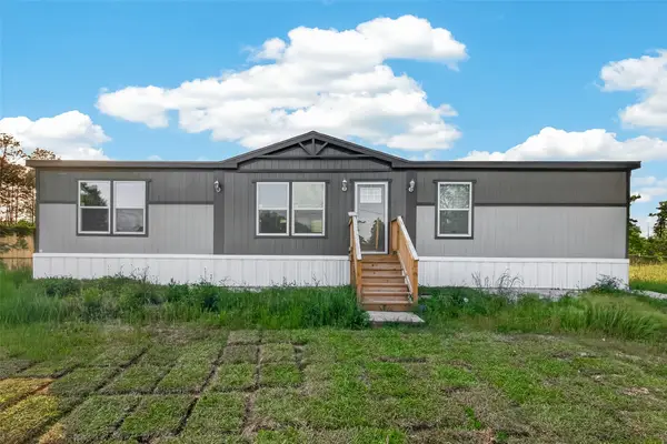 63 Road 5012, Cleveland, TX 77327