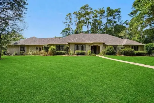 1650 White Oak Creek Drive, Conroe, TX 77304