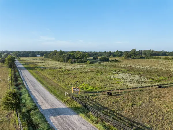 12 Brown College Lane, Washington, TX 77880
