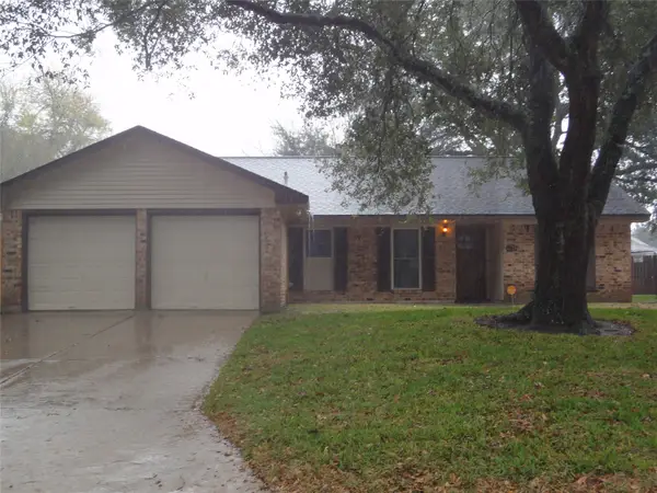 1907 Williamsburg Court S, League City, TX 77573