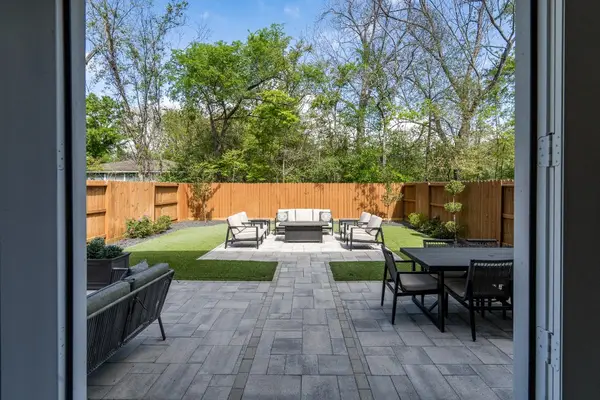 4926 Wunder Way, Houston, TX 77069