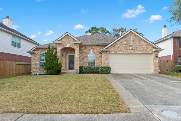 4902 Quiet Canyon Drive, Friendswood, TX 77546