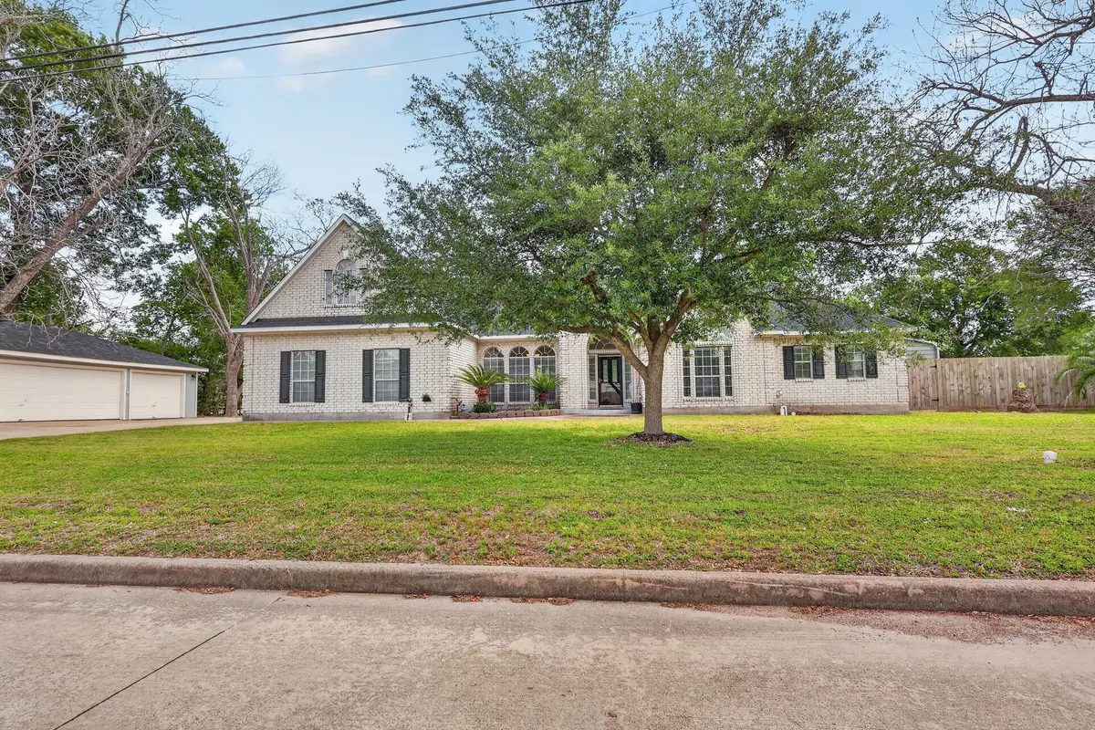 4323 Young Street, Pasadena, TX 77504 - #1