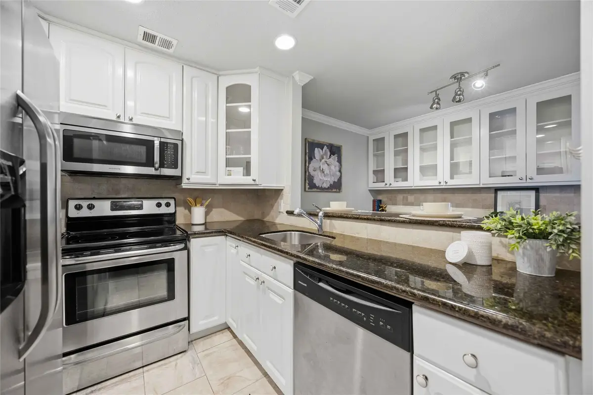 3600 Montrose Boulevard #304, Houston, TX 77006 - #1