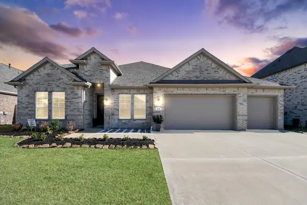 3237 Highland Gate Drive, League City, TX 77573