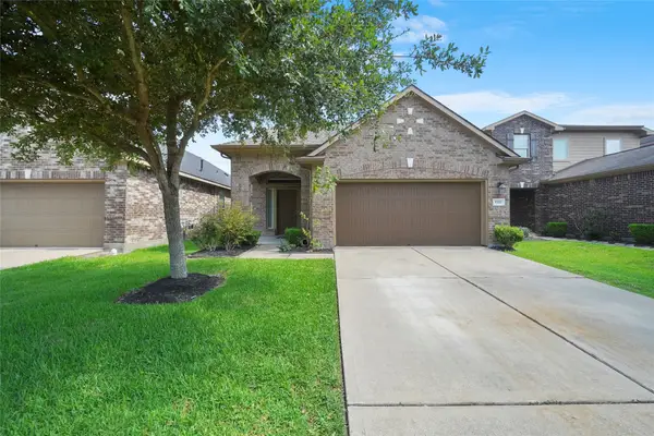 9303 Fuqua Breeze Drive, Houston, TX 77075