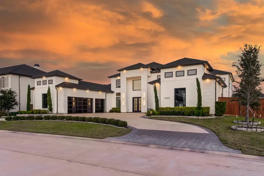 19207 Coleto Creek Bend Drive, Cypress, TX 77433 - Image #2