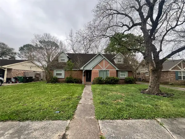 6015 Mcknight Street, Houston, TX 77035