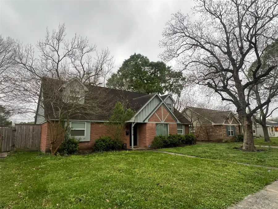6015 Mcknight Street, Houston, TX 77035 - #3