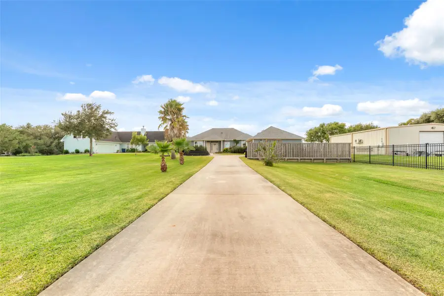 4001 29th Street N, Texas City, TX 77590 - Image #3