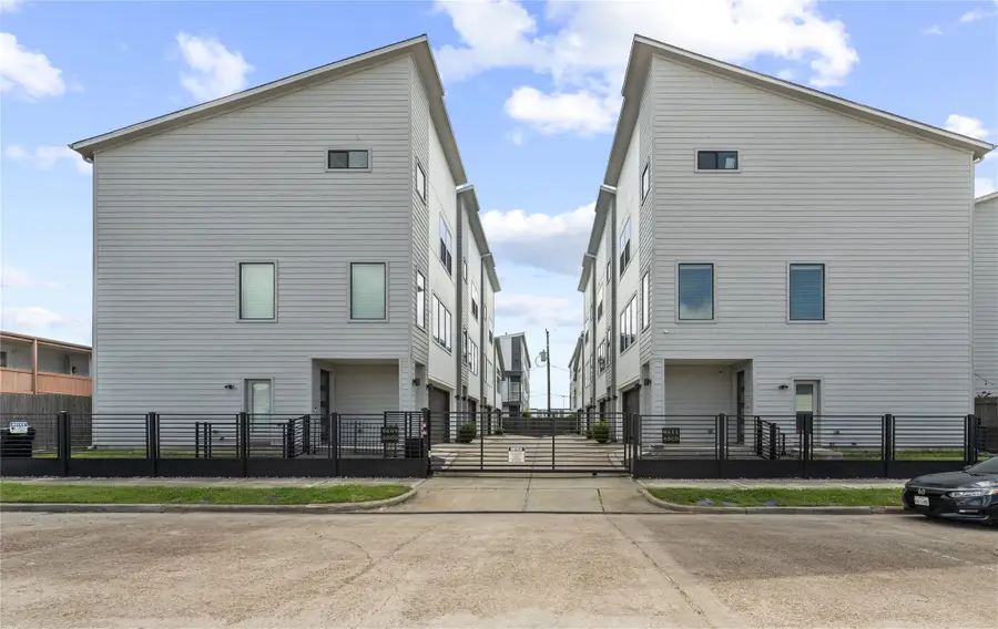9611 Marlive Lane #D, Houston, TX 77025 - Image #2