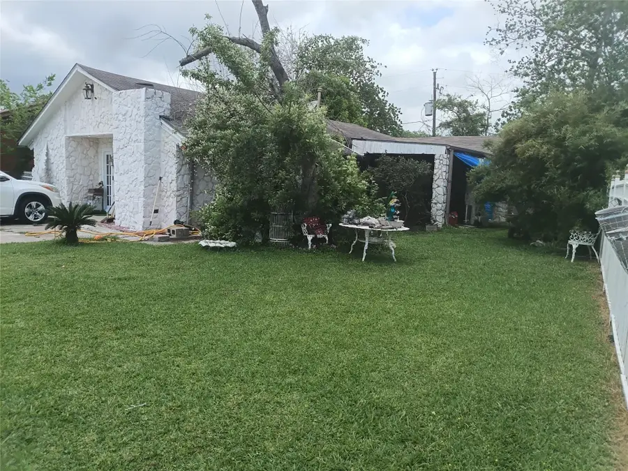 17211 Woodburn Drive, Houston, TX 77049 - #2