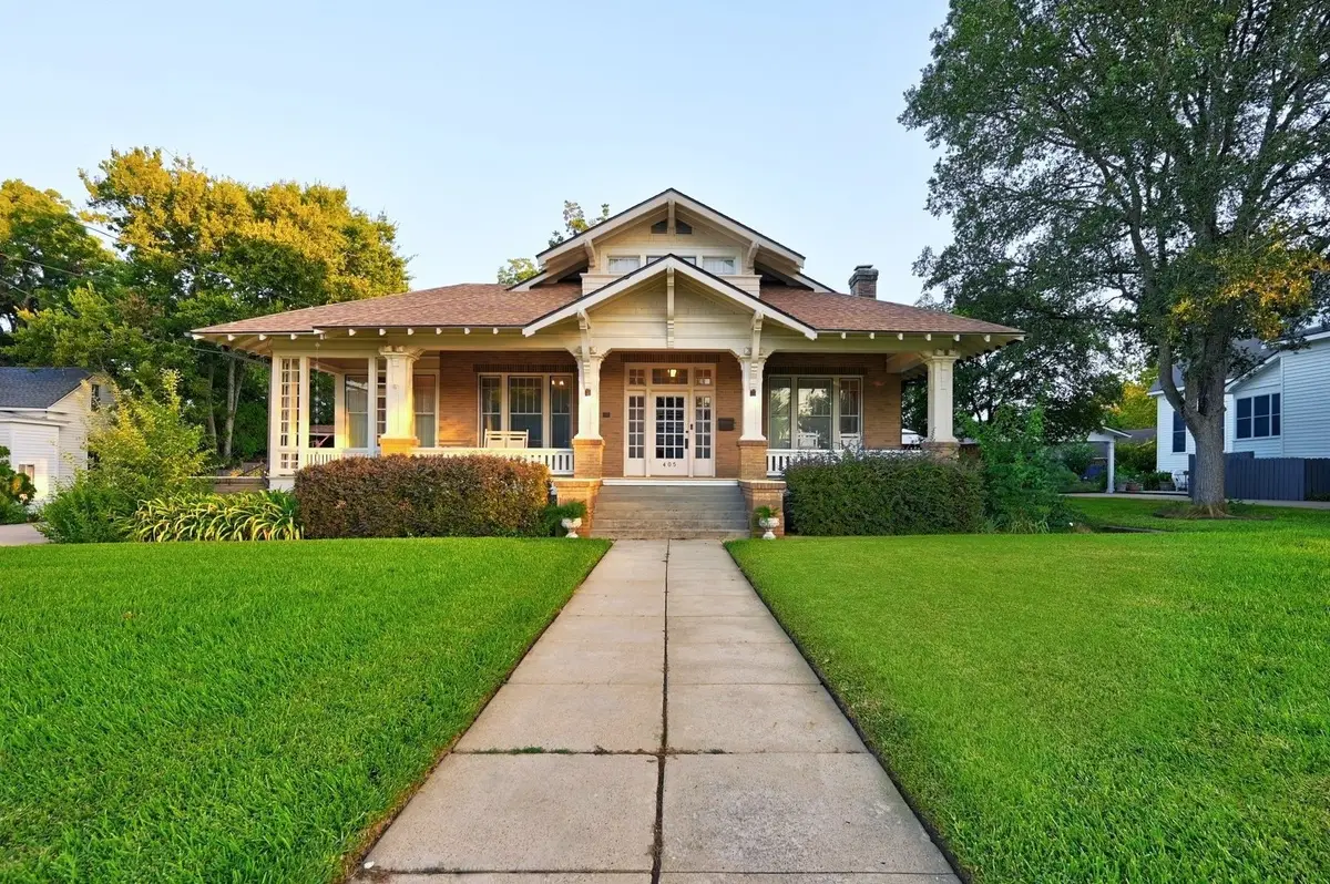 405 College Avenue, Brenham, TX 77833 - #1
