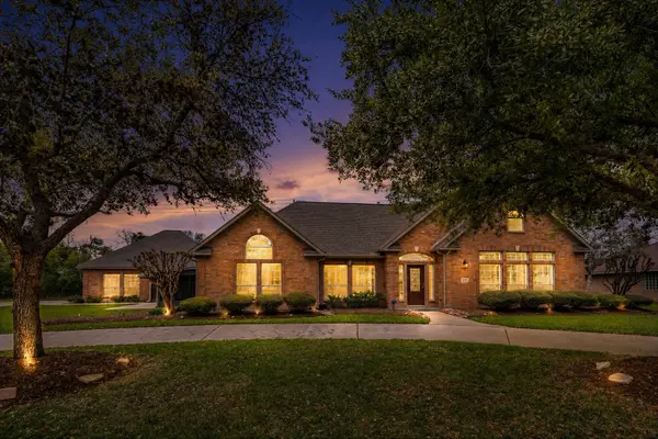 1008 Mockingbird Lane, Richwood, TX 77531