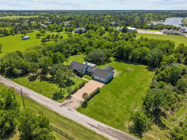 5018 Starboard Lane, Dickinson, TX 77539